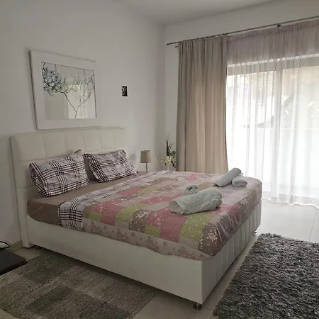 Promenade St Julians Apartment