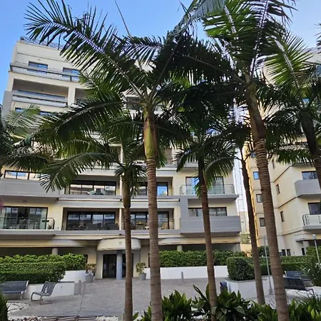 Promenade St Julians Apartment