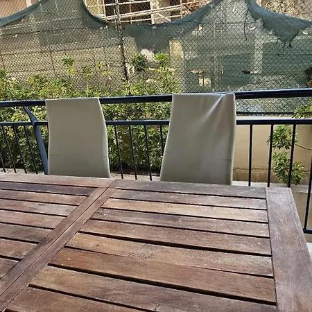 Promenade St Julians Apartman